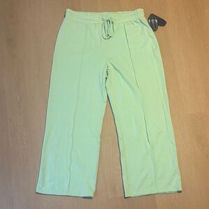 NWT Scoop Women's Light Green Scuba Track Pants size XL (16-18)